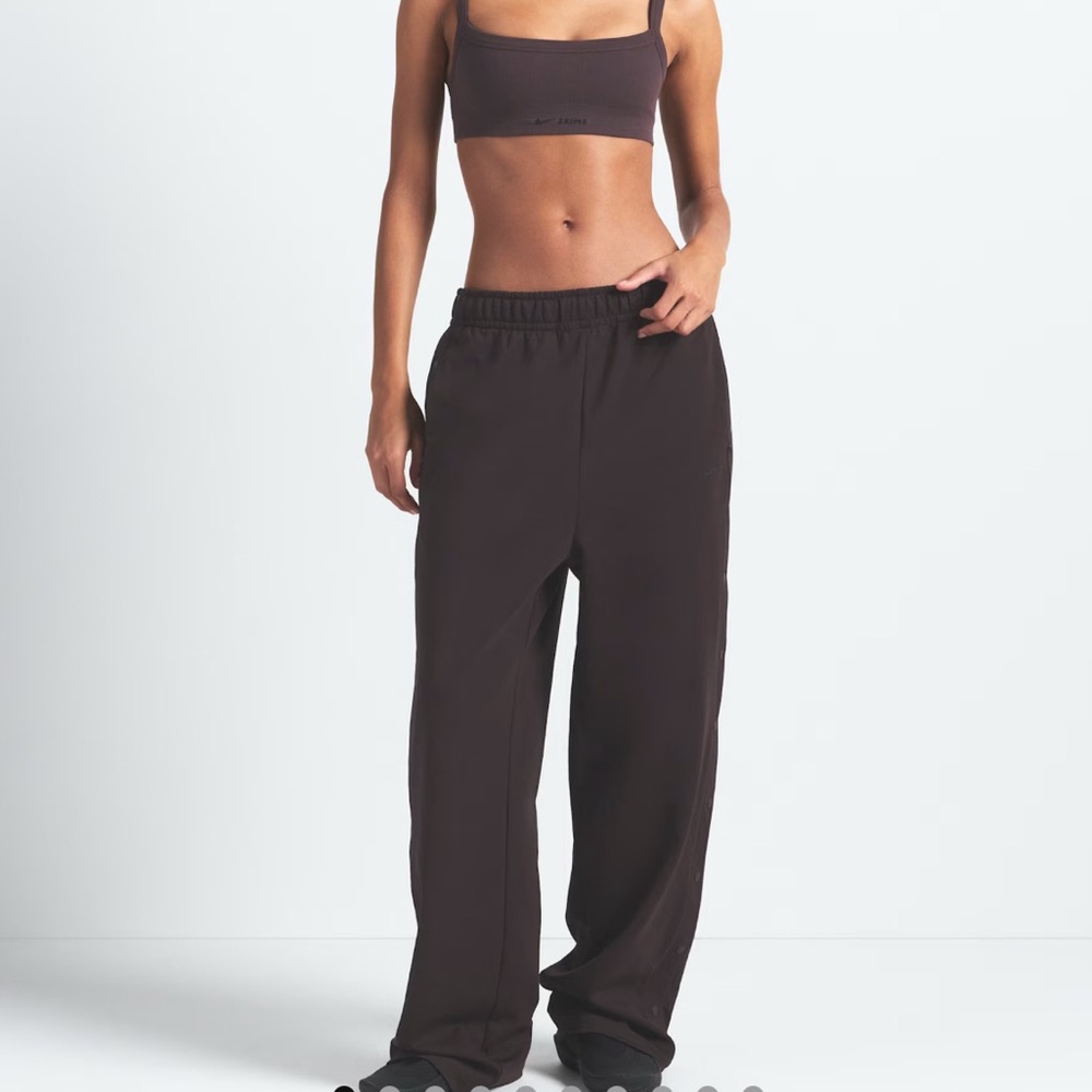 NikeSKIMS NWOT Matte Tricot Side Snap Pants - Brown